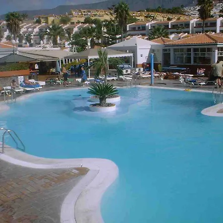 Island Village Apartmán